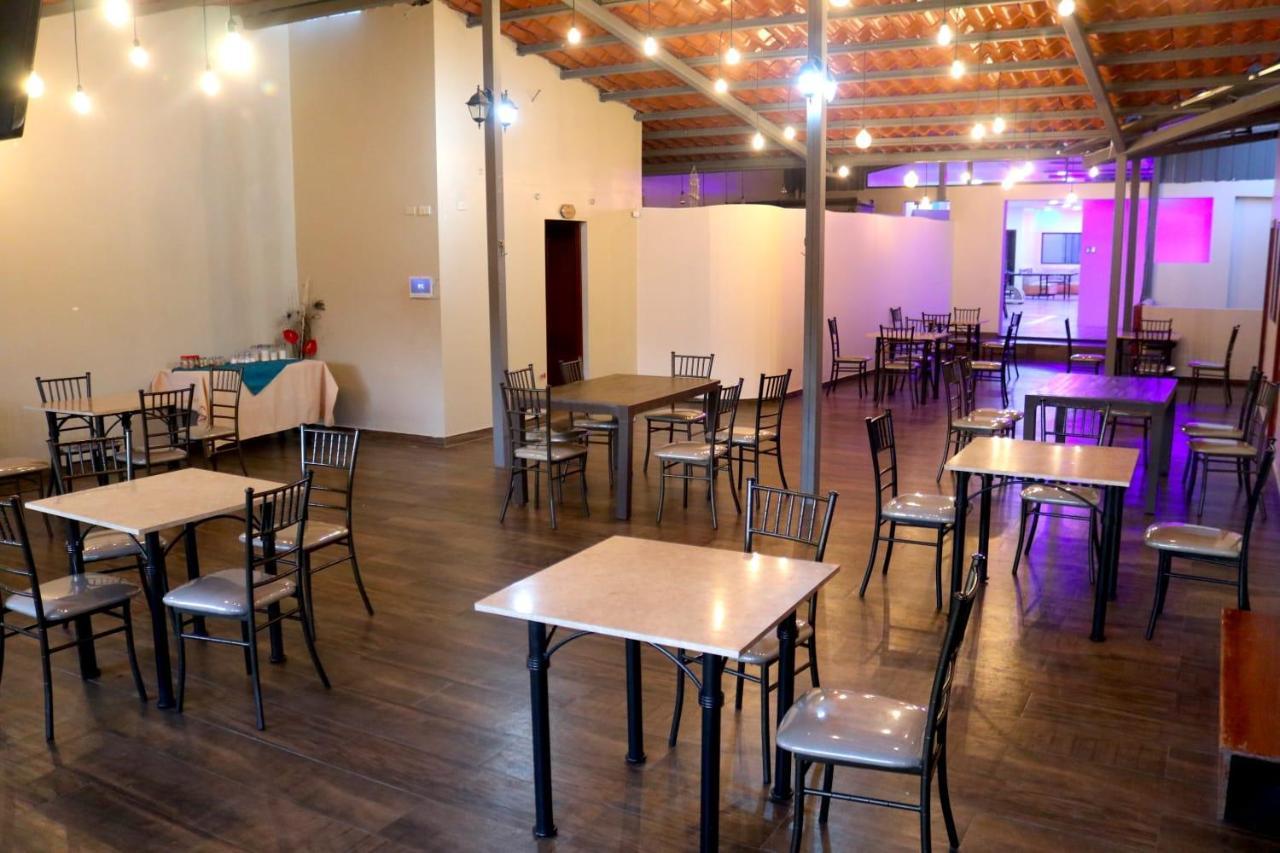 Hotel Villonaco Loja Ngoại thất bức ảnh