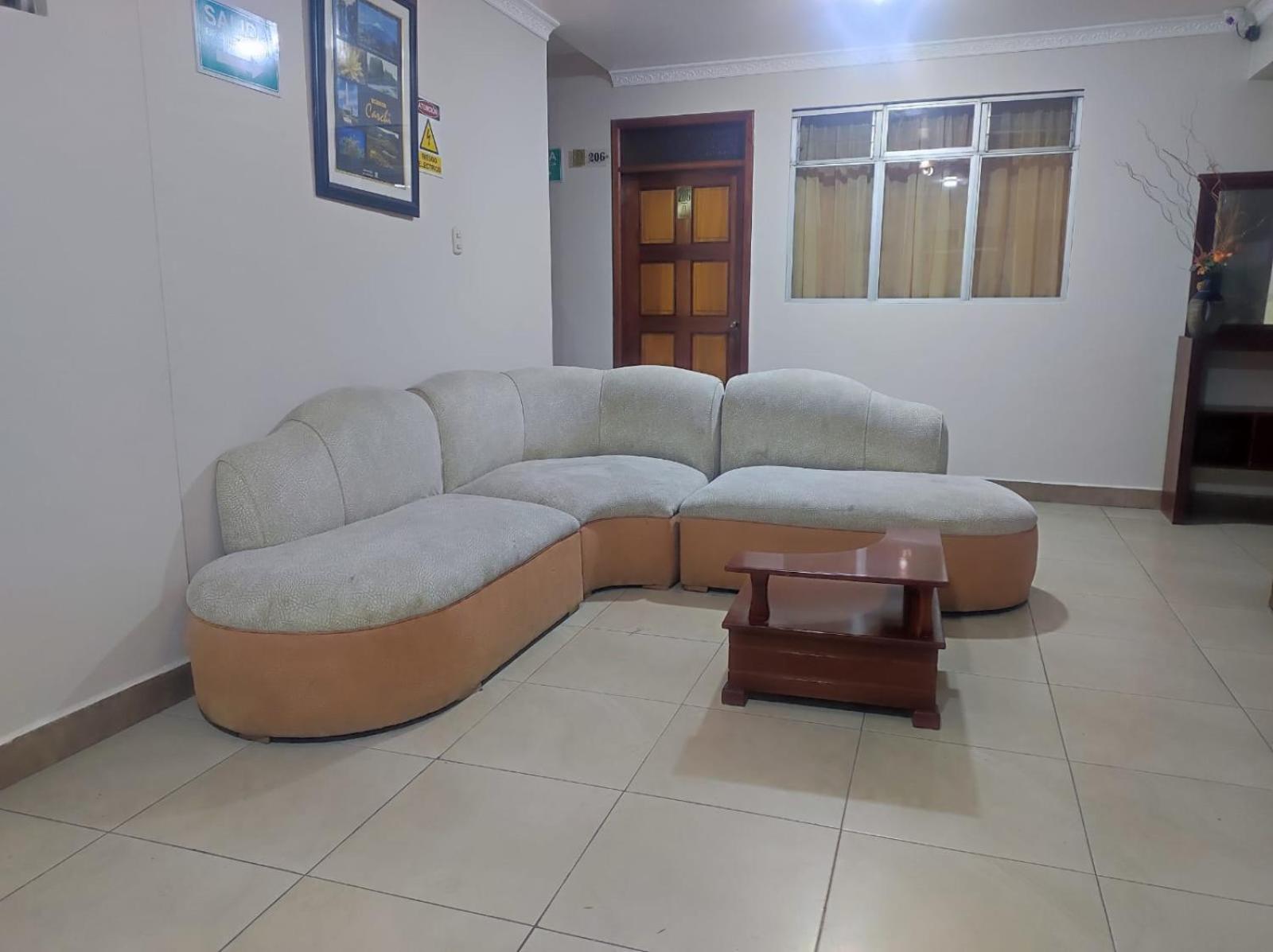 Hotel Villonaco Loja Ngoại thất bức ảnh